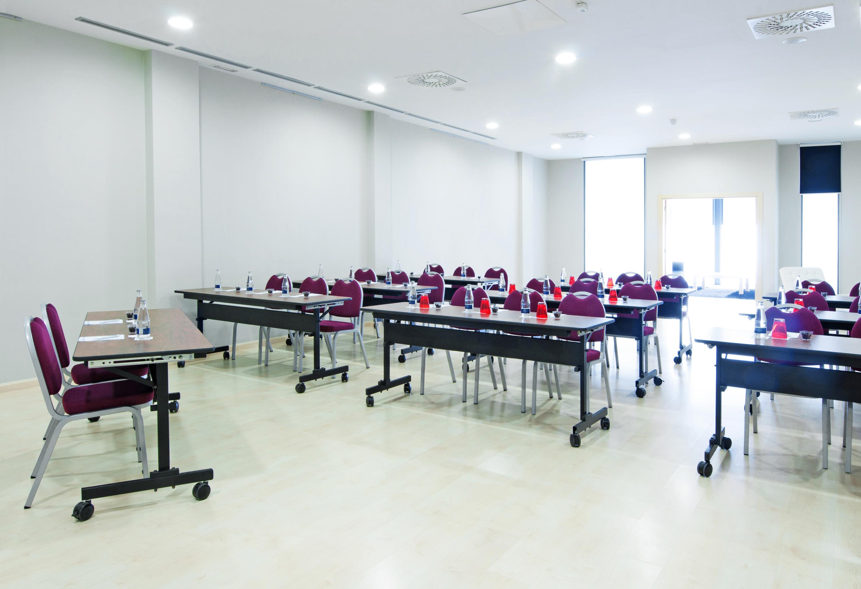 Hotel Zentral Ave Zaragoza Business photo
