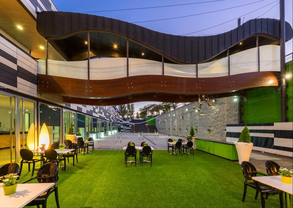 Hotel Zentral Ave Zaragoza Exterior photo