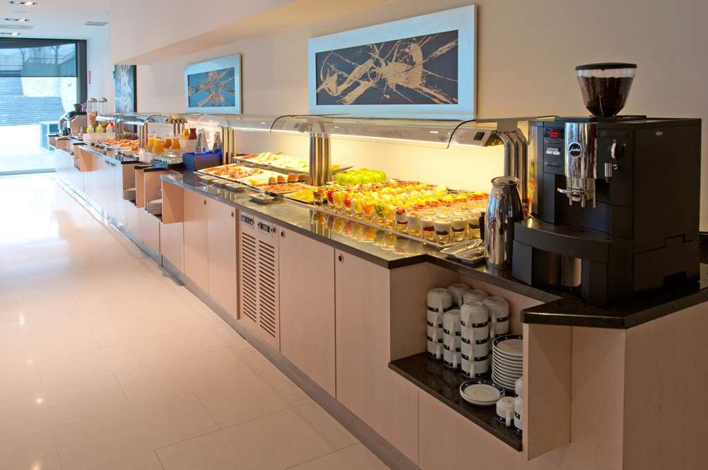 Hotel Zentral Ave Zaragoza Restaurant photo